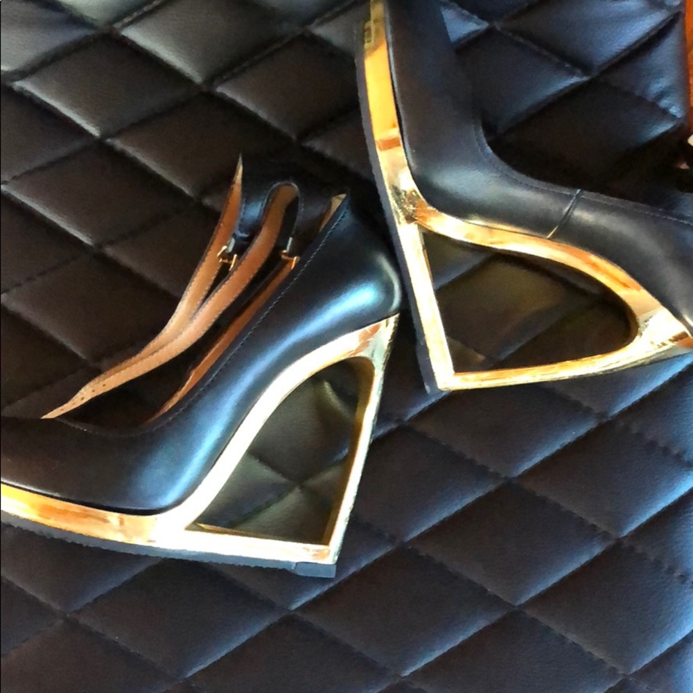 Lanvin cutout heel platform pumps size 6 36.5 - Picture 5 of 8